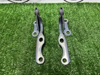 Петля капота Toyota Land Cruiser Prado 2000