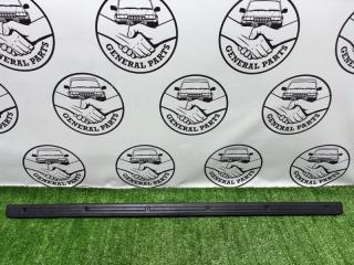 Запчасть накладка замка багажника Mitsubishi Delica 2005