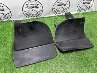 Брызговик задний Toyota Land Cruiser Cygnus UZJ100 2UZ