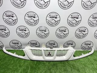 Решетка радиатора Mitsubishi Delica 2006