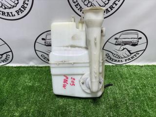 Бачок стеклоомывателя Mitsubishi Delica 2005