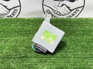 Блок управления полным приводом Toyota Hilux Surf 1999