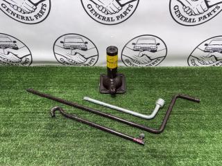 Домкрат комплект Toyota Hilux Surf 1999