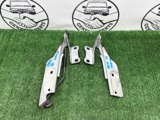 Петля капота Nissan March 2008