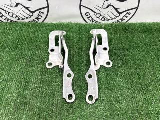 Петля капота Toyota Ipsum 2006