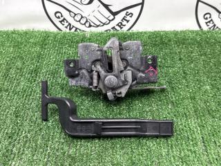 Замок капота Mazda Demio 2005