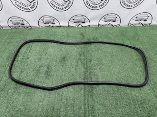 Уплотнительная резинка двери багажника Honda Civic