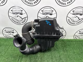 Корпус воздушного фильтра Toyota BB 2002