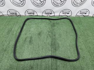 Уплотнительная резинка двери багажника Subaru Impreza 2009