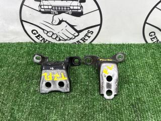 Запчасть петля двери передняя левая Honda Fit 2012