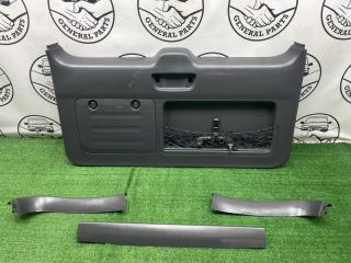 Обшивка двери багажника Toyota Land Cruiser Prado 2006 контрактная Обшивка двери багажника Toyota Land Cruiser Prado 2006