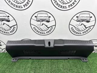 Накладка замка багажника Honda Fit 2004