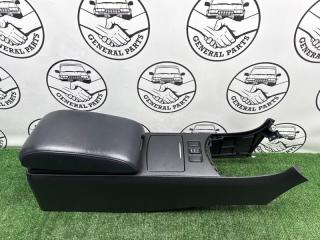 Бардачок между сиденьями Nissan SKYLINE 2007