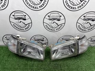 Фара галогеновая Mazda Demio 1999