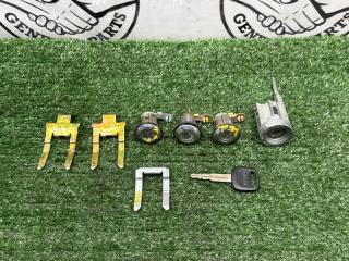 Запчасть личинка замка зажигания Toyota Starlet 1997