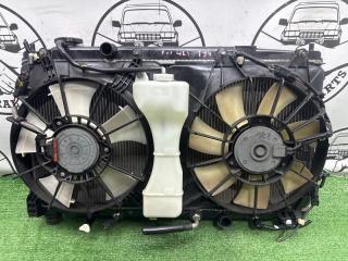 Радиатор охлаждения двигателя Honda Fit 2009