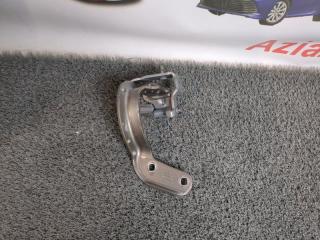 Запчасть петля крышки багажника правая Audi Q7