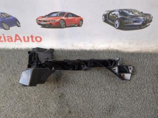 Запчасть кронштейн левый Audi Q7