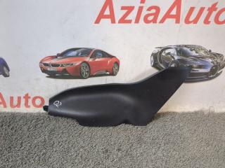 Запчасть накладка в салоне правая Mazda 3