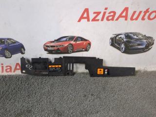 Запчасть накладка замка капота Mazda 3