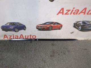 Запчасть молдинг лобового стекла правый Lexus NX