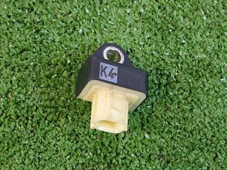 Запчасть датчик удара Toyota Camry