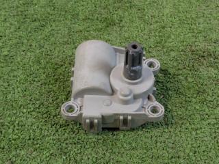 Запчасть сервопривод заслонок печки Kia Stinger