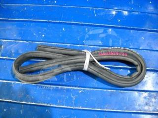 Запчасть уплотнитель капота Chevrolet Lanos 2007
