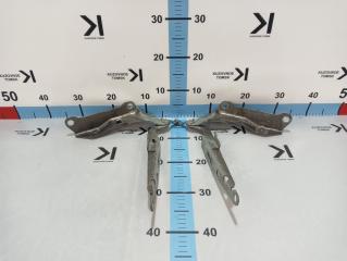 Петля капота Volvo XC90 2009 Б/У Петля капота Volvo XC90 2009