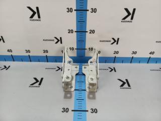 Петля капота Kia Sportage 2017 контрактная Петля капота Kia Sportage 2017