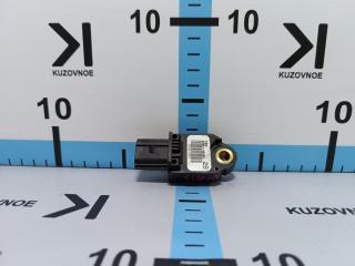 Датчик Air Bag задний правый Toyota Auris 2007 Б/У Датчик Air Bag задний правый Toyota Auris 2007