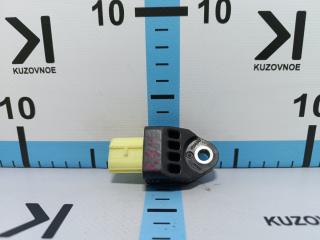 Датчик Air Bag задний левый Toyota Rav4 2013 Б/У Датчик Air Bag задний левый Toyota Rav4 2013