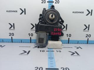 Моторчик Стеклоподъемника задний левый Hyundai i40 2013 Б/У Моторчик Стеклоподъемника задний левый Hyundai i40 2013