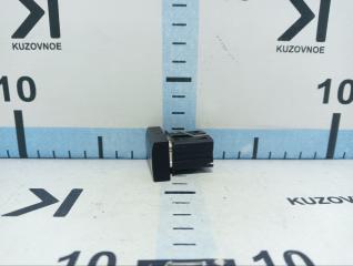 Кнопка аварийной сигнализации Polo 2018 Mk5 CWVB