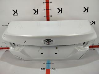 Запчасть крышка багажника Toyota Camry