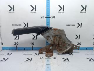 Запчасть рычаг стояночного тормоза (ручник) Toyota Fortuner 2015