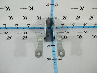 Петля капота Hyundai Elantra Avante 2020 контрактная Петля капота Hyundai Elantra Avante 2020