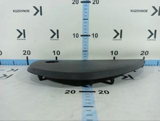 Запчасть накладка на торпедо передняя правая Skoda Octavia 2011