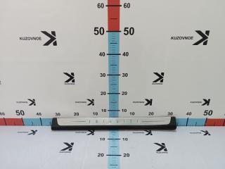 Фото запчасти накладка порога внутренняя передняя правая Infiniti FX35 2003 Б/У запчасть Запчасть накладка порога внутренняя передняя правая Infiniti FX35 2003