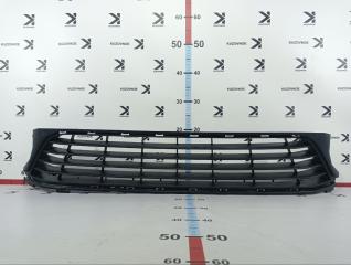 Запчасть решетка в бампер Renault Logan 2019