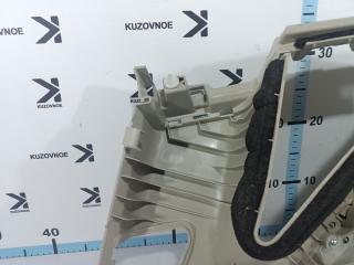 Обшивка стойки задняя правая FX35 2009 S51 VQ35HR