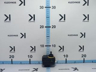 Запчасть корректор фар Volvo XC90