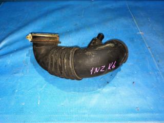 Запчасть патрубок воздухозаборника Toyota Vitz 2000