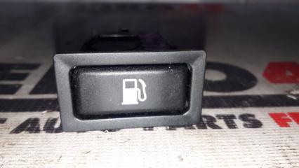 Кнопка открывания лючка бензобака Toyota Avensis контрактная Кнопка открывания лючка бензобака Toyota Avensis