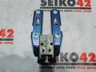 Фото запчасти крепление капота переднее Audi A4 контрактная запчасть Запчасть крепление капота переднее Audi A4