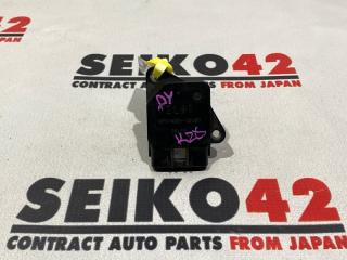 Запчасть датчик расхода воздуха Mazda Demio 2003