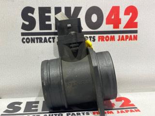 Фото запчасти датчик расхода воздуха Audi A3 1999 контрактная запчасть Запчасть датчик расхода воздуха Audi A3 1999