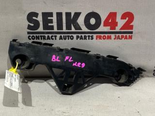 Фото запчасти крепление бампера переднее левое Mazda Axela 2012 контрактная запчасть Запчасть крепление бампера переднее левое Mazda Axela 2012