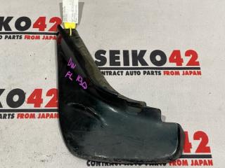 Фото запчасти брызговик передний левый Mazda Demio 1998 контрактная запчасть Запчасть брызговик передний левый Mazda Demio 1998