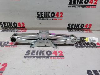 Домкрат Honda Stepwgn